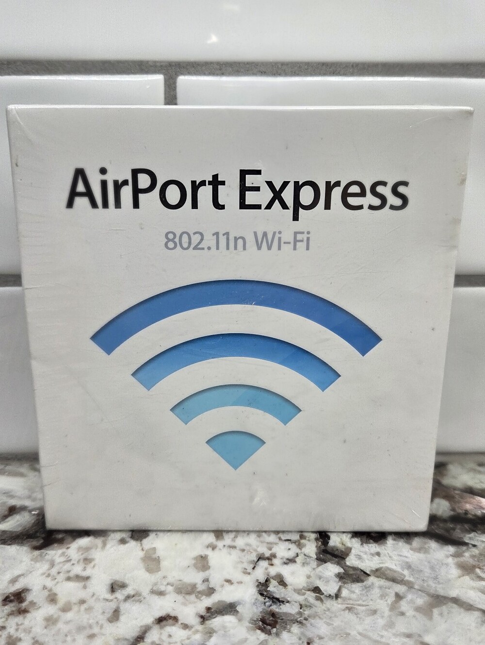 APPLE Airport Express 802.11n Wi-Fi  Mac + PC Base Station A1264 Factory Sealed